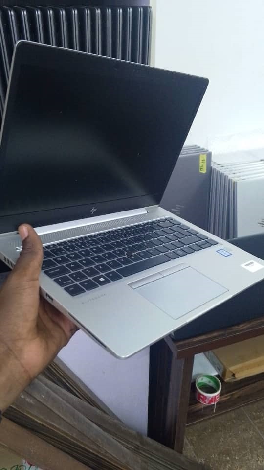 HP Elitebook 840g5 Core i7  8th Gen  256 SSD 16GB RAM Finger print biometrics Keyboard Light