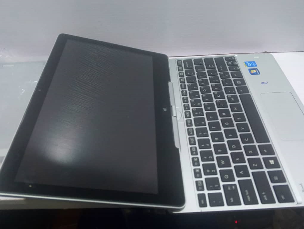 HP Revolve, laptop, 256G SSD, 8G RAM, Core i5  touch screen,  windos 11