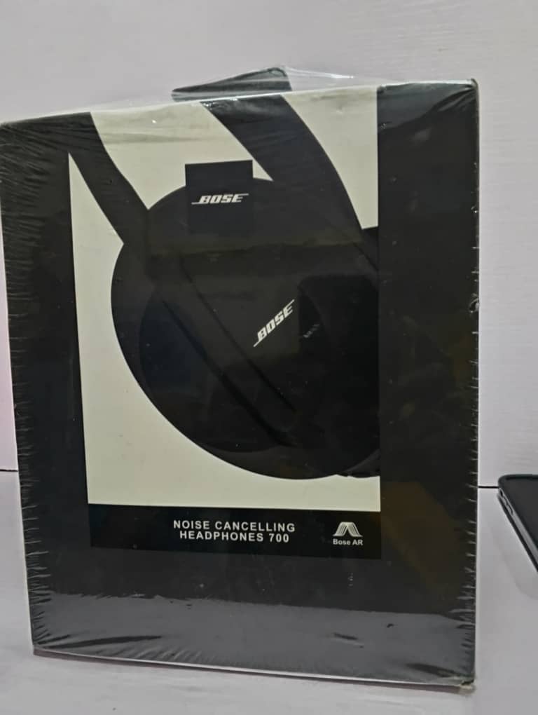 Bose NC headset 700 small pouch 