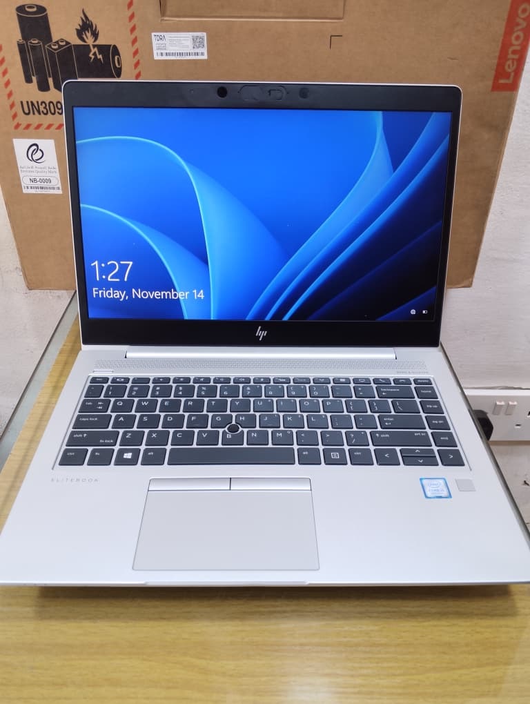 HP EliteBook 840G5 256ssd 8gb corei5 7th & 8th Gen keyboard Light Non Touch 14 inches