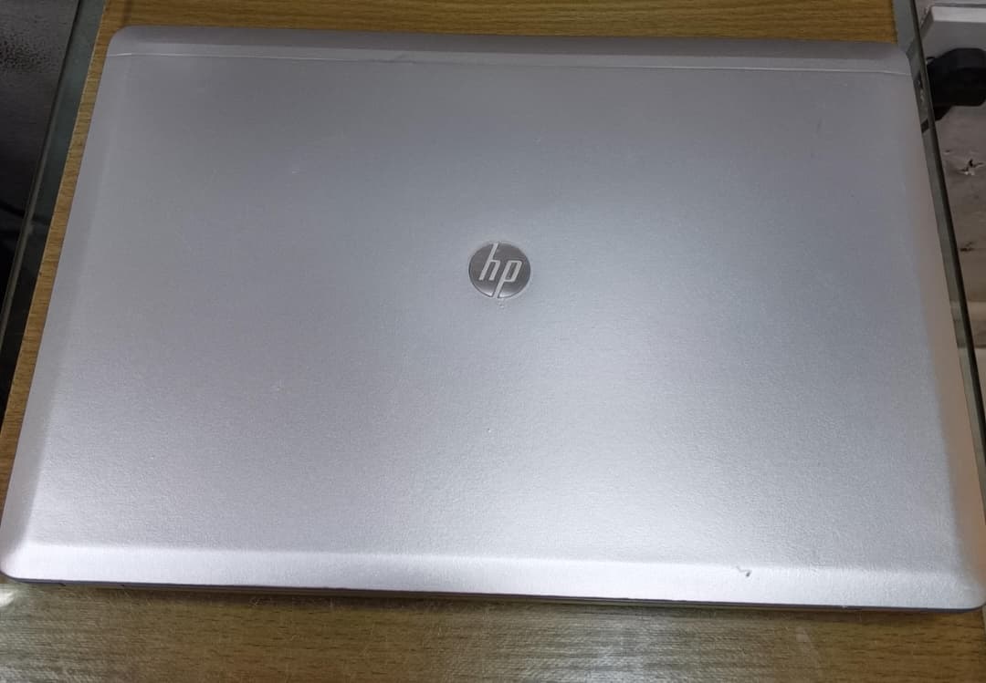 HP EliteBook Folio 256ssd 8gb corei5 3rd Gen keyboard Light Non-Touch 14 inches